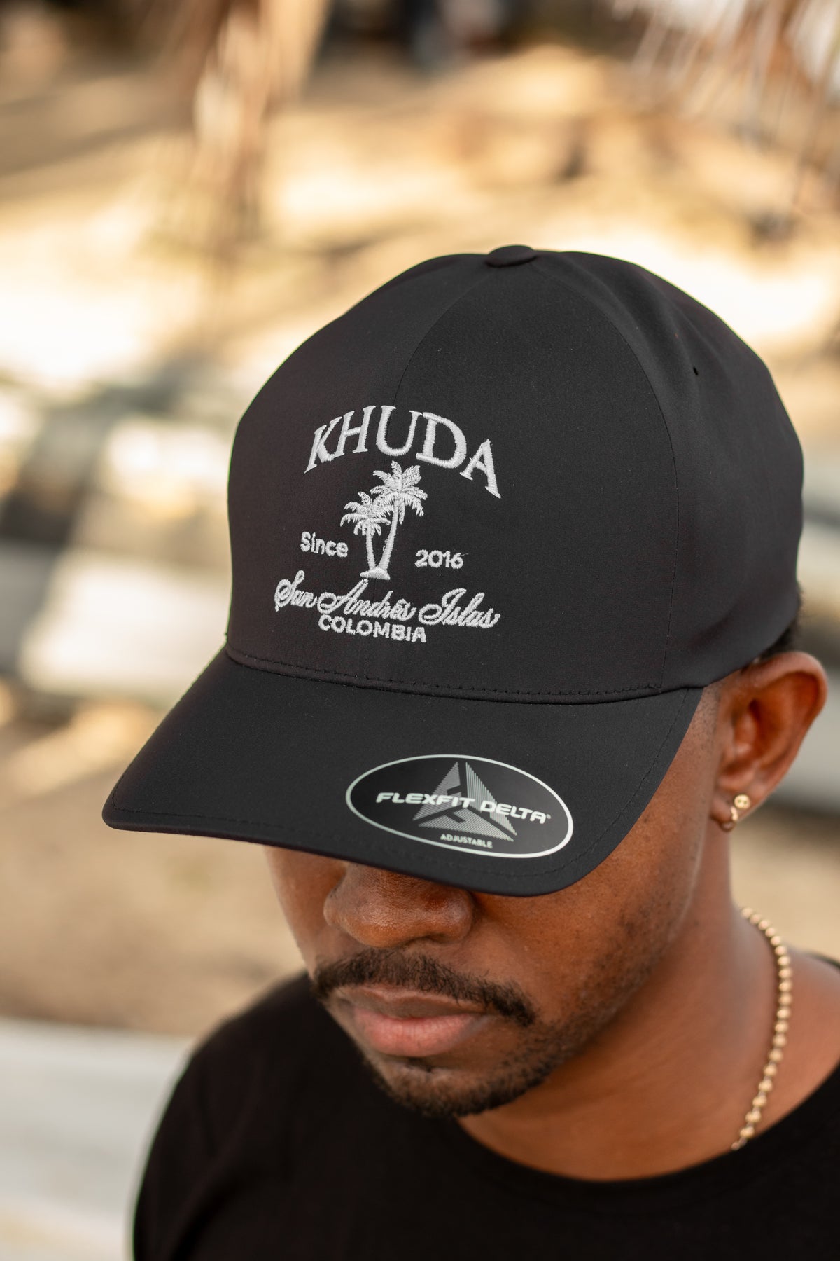 Gorra Yupoong Delta Ref Palmera Sai