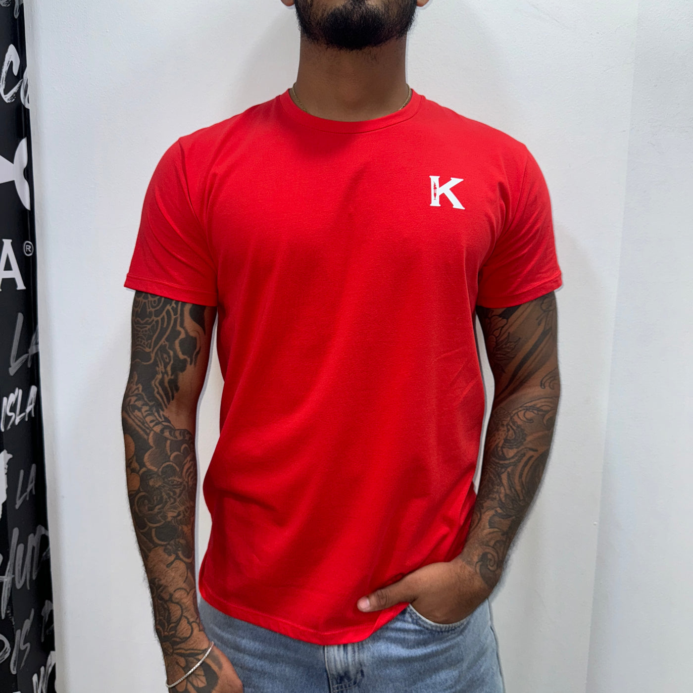 Camiseta Hombre Classicfit Roja Ref Savage Khuda