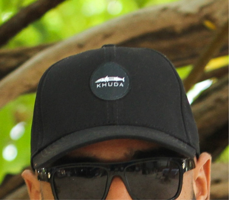 Gorra Clásica Negra Aplique Redondo